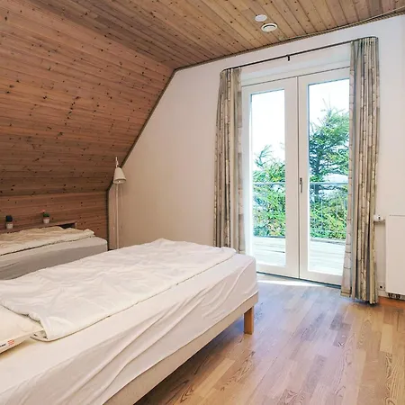 12 Person In Sjaellands Odde-by Traum Havnebyen